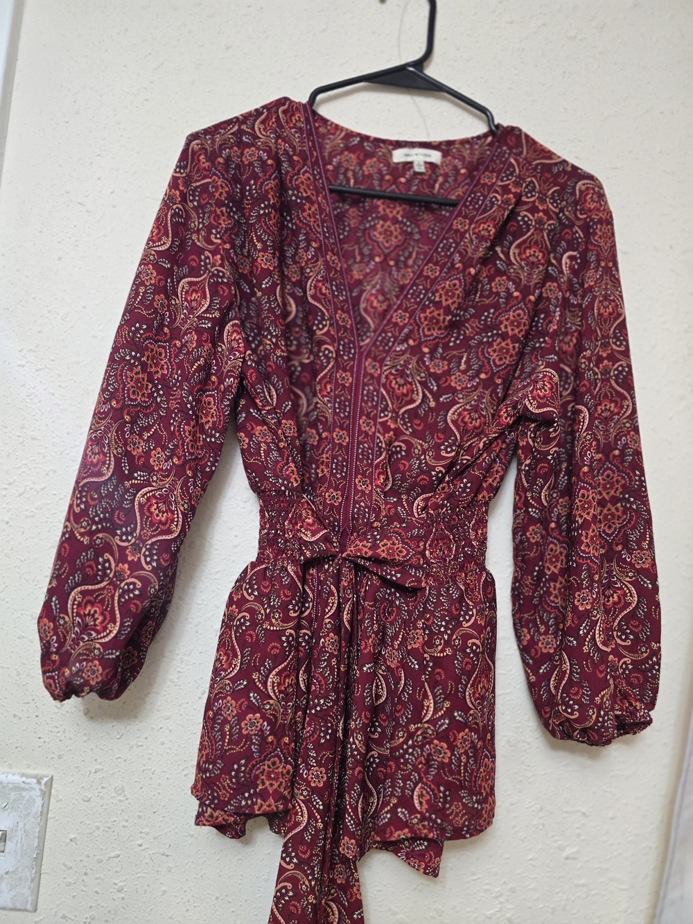 Woven V-Neck Tie-Waist Top in Burnt Red - Picture 2 of 8
